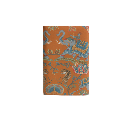 TOALHA DE MESA DE VELUDO COM ESTAMPA DE ELEFANTES EXÓTICOS | 135 x 300 cm