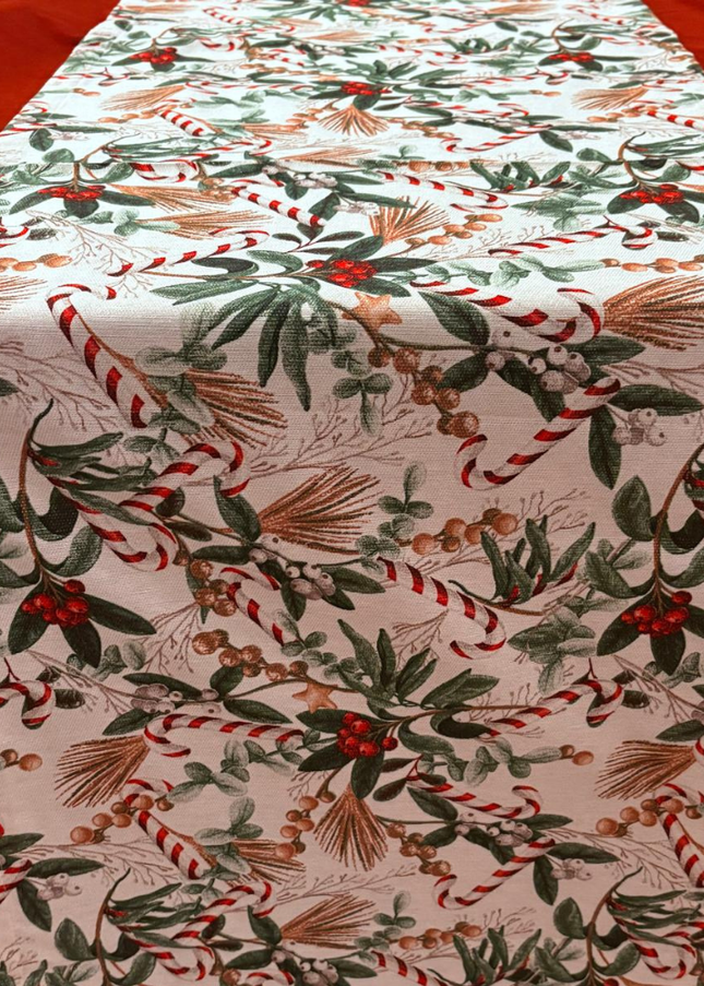 Sparkling Christmas Tablecloth | 135 x 135 cm; (Table Runner) 50 x 50 cm; (Table Runner) 50 x 190 cm; (Placemats) 34 x 34 cm