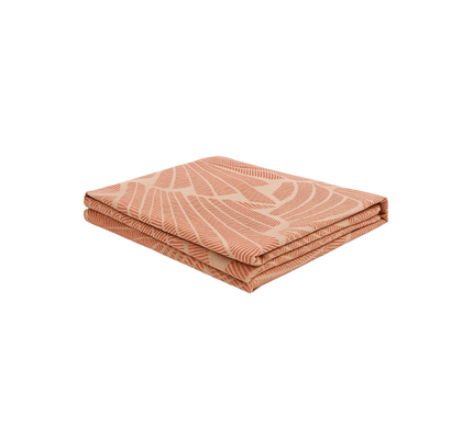 PRINTED TABLECLOTH WITH FAKE BROCADE HERRINGBONE.