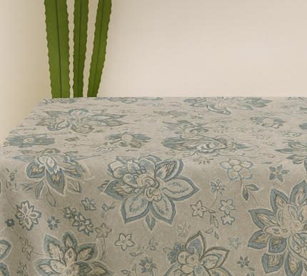 TOALHA DE MESA COM ESTAMPA IKAT VERDE E CINZA | 135 x 300 cm