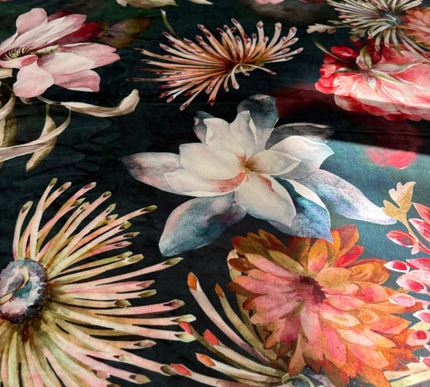 Mantel terciopelo de peonias nocturnas