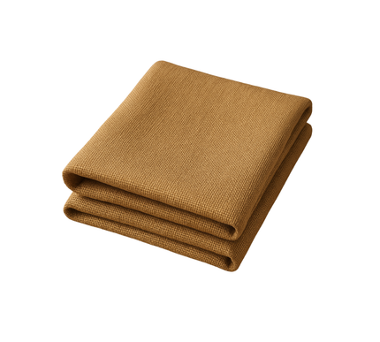 Toalha de mesa em linho, cor branco-sujo.