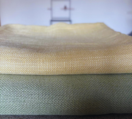 Mantel de lino verde oliva