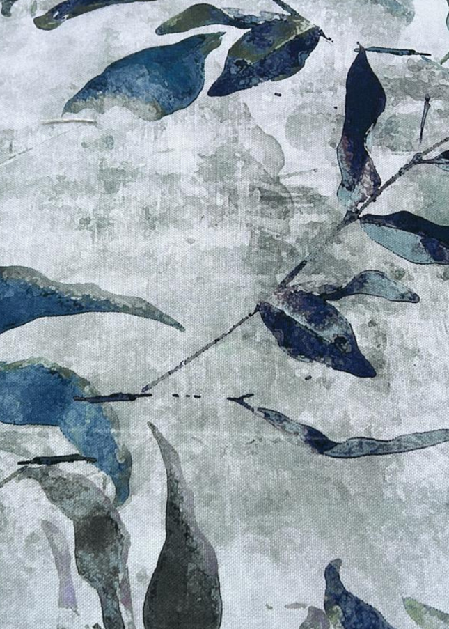 Mantel bosque de hojas de eucalipto