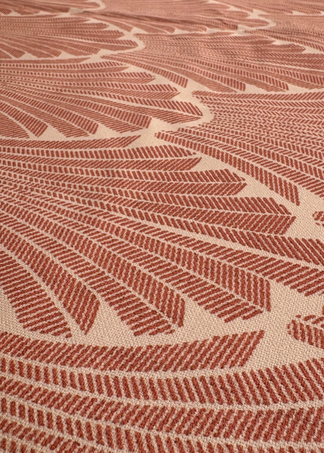 PRINTED TABLECLOTH WITH FAKE BROCADE HERRINGBONE.