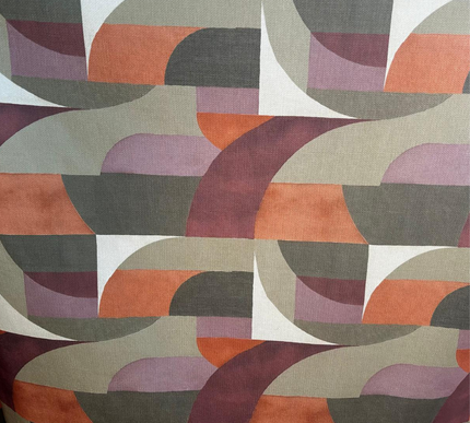 TOALHA DE MESA COM ESTAMPA GEOMÉTRICA ABSTRATA, COR TERRACOTA OUTONO.